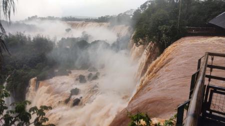 Tras la apertura, volverán a cerrar el Parque Nacional Iguazú por la crecida
